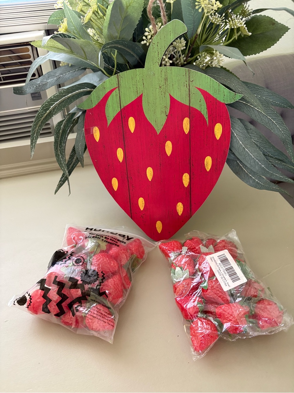 Rustic Red Strawberry Wall Decor - Unbranded